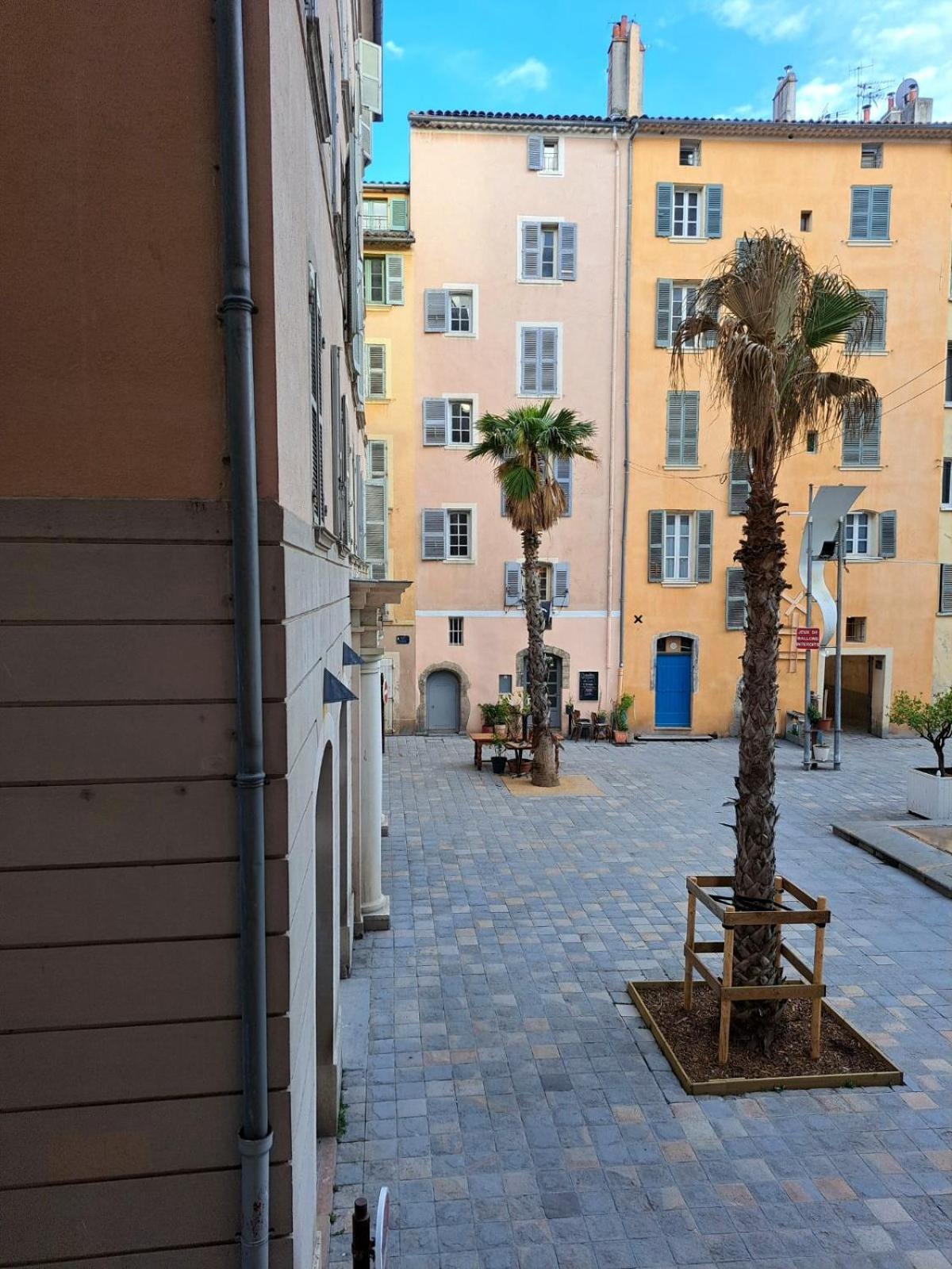 T2 Proche Du Port, Zone Pietonne Apartment ตูลง ภายนอก รูปภาพ